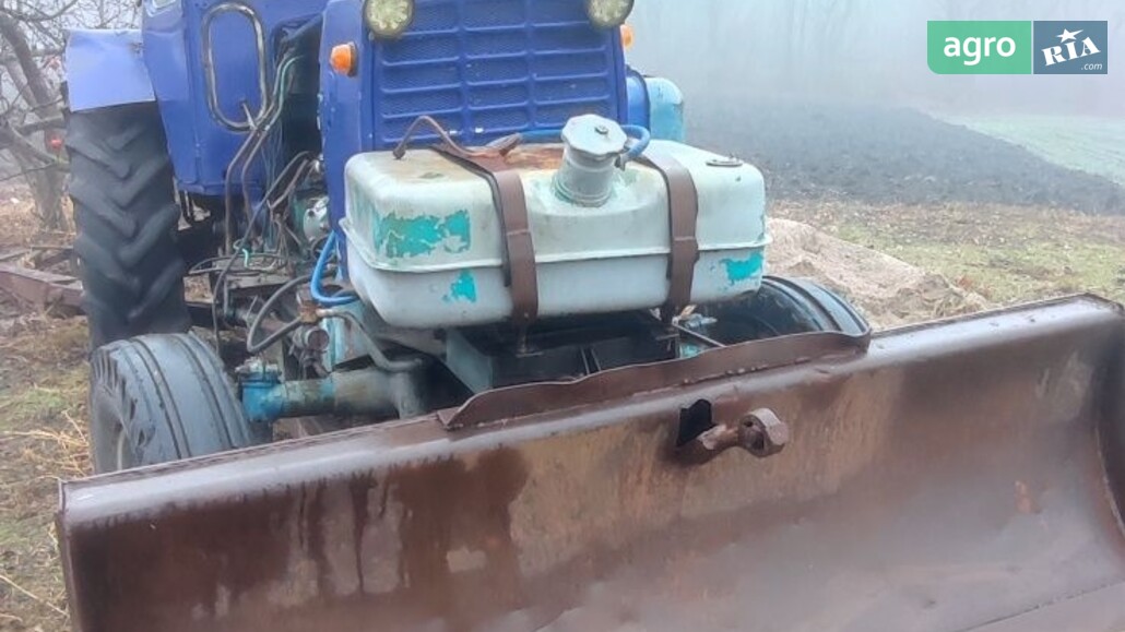 Трактор ЮМЗ 6 1993 - фото 1