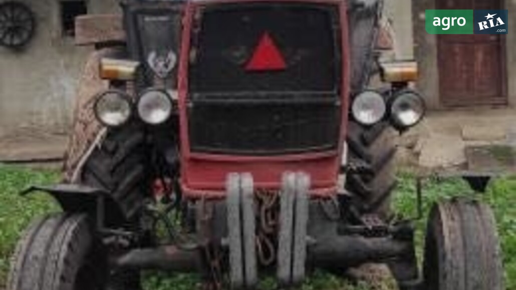 Трактор ЮМЗ 6 1992 - фото 1
