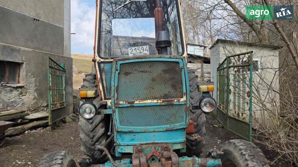 Трактор ЮМЗ 6  - фото 1