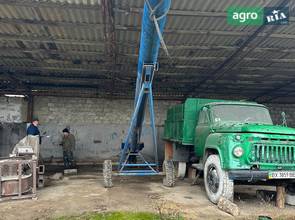 Завантажувач ЗМ 60 1986