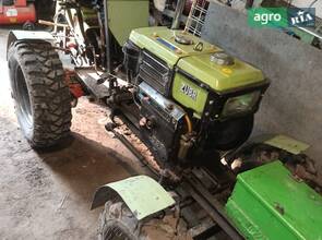 Мінітрактор Zubr 8