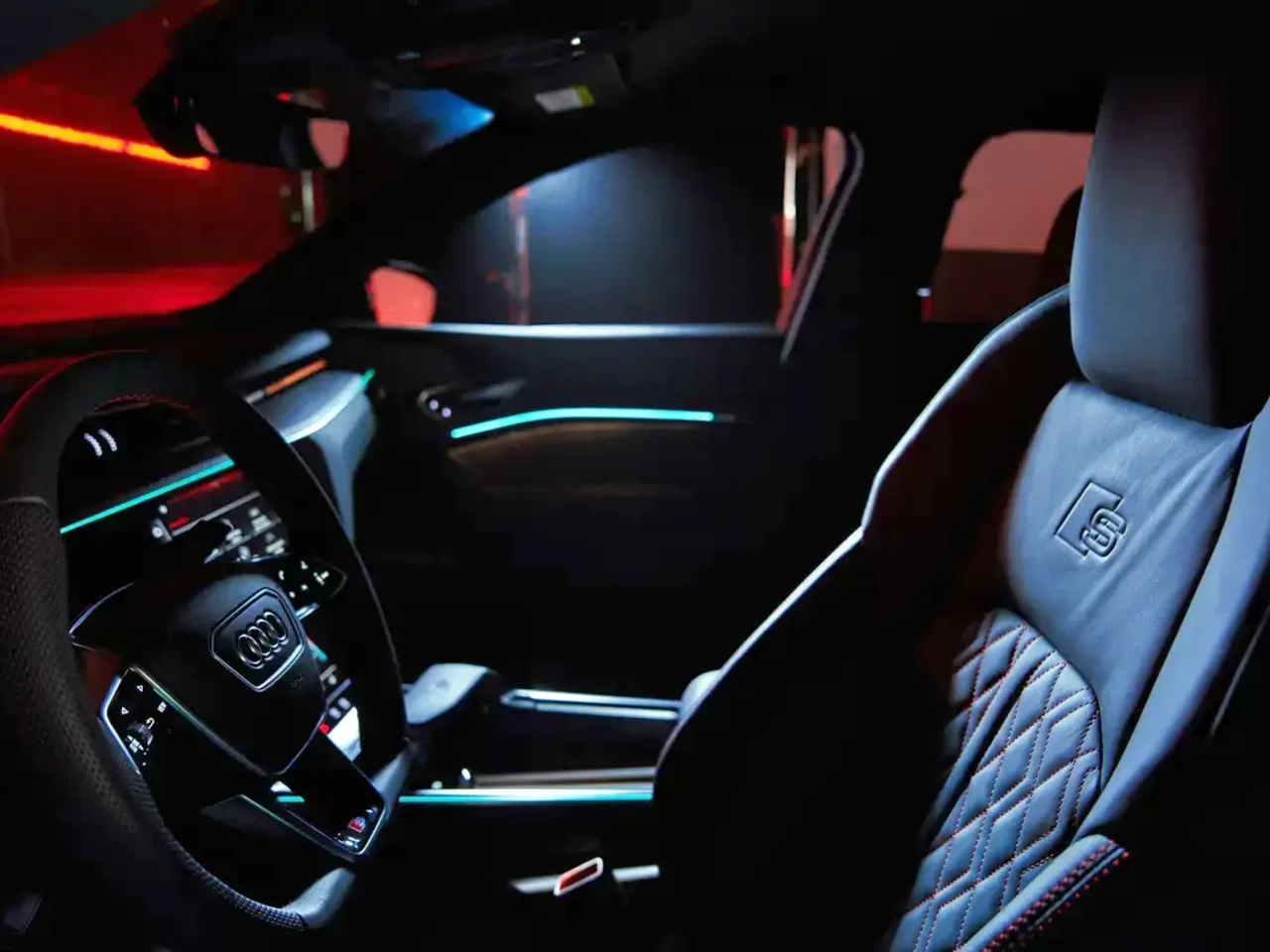 Audi Q8 Sportback e-tron фото - 2.1