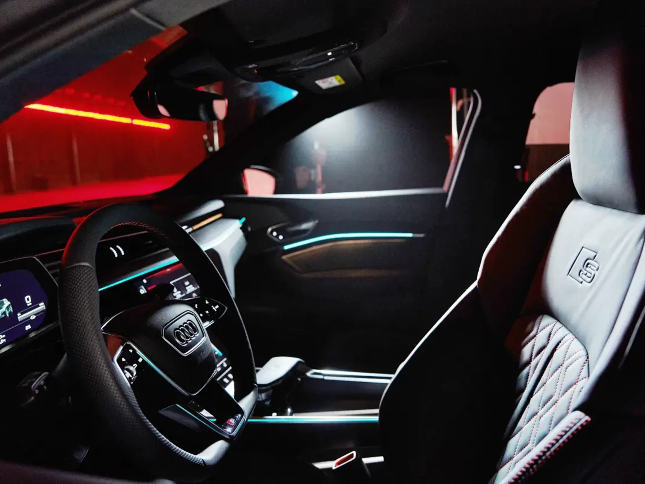 Audi Q8 Sportback e-tron фото - 4.1