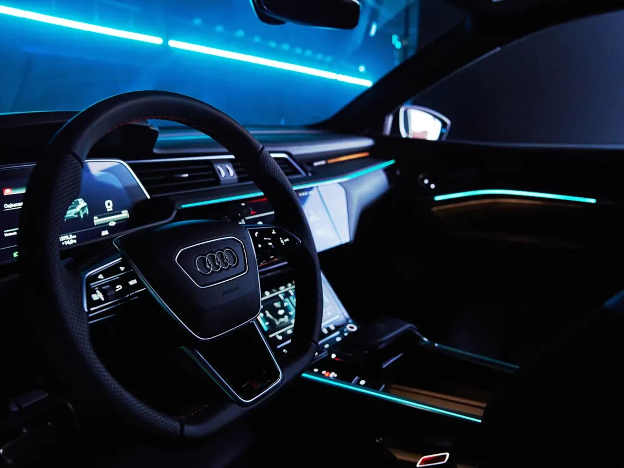 Audi Q8 Sportback e-tron фото - 4.2