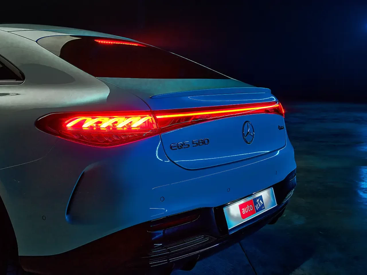 Mercedes-Benz EQS фото - 4.1