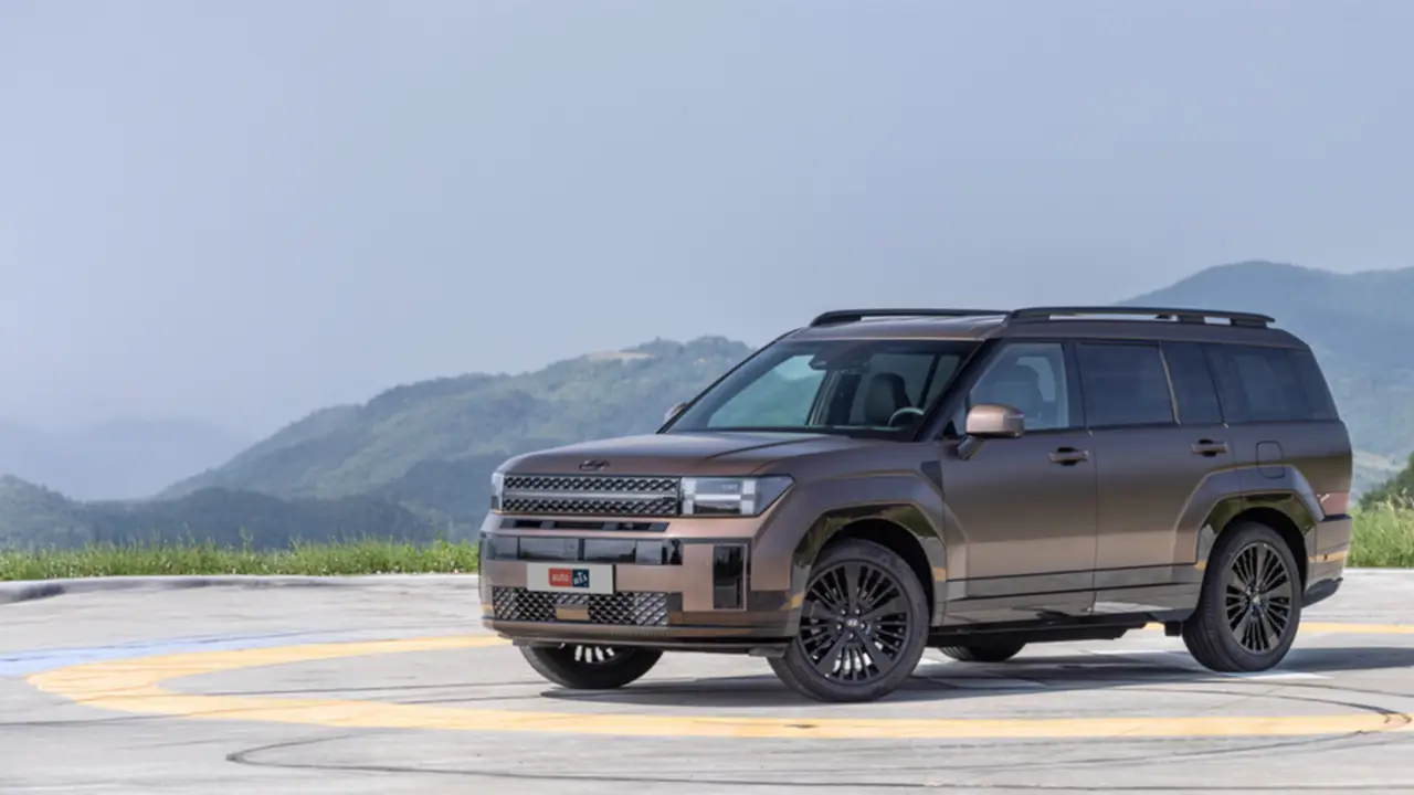 Знижка до 100 000грн на всі автомобілі Hyundai Santa FE 2024 року в Україні!