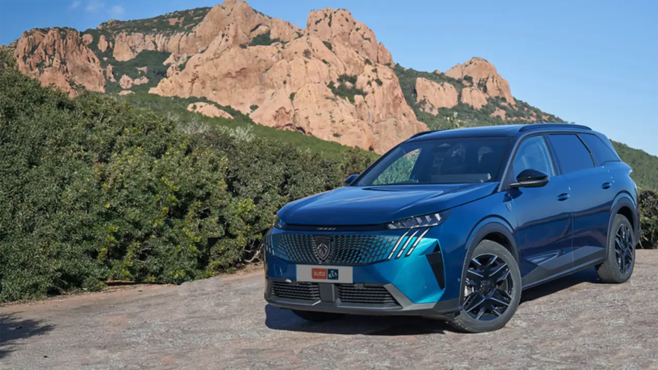 Вигода до 50 000 гривень на нові автомобілі Peugeot 5008!