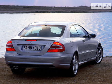 Mercedes-Benz CLK-Class 2004