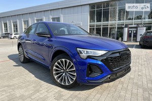 Audi Q8 Sportback e-tron 