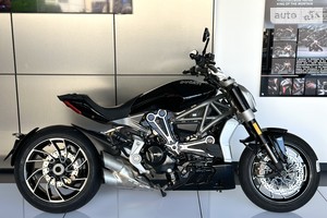 Ducati Diavel 