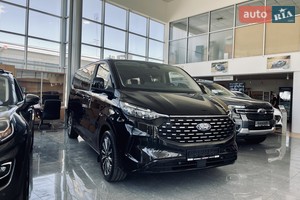 Ford Tourneo Custom 