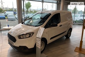 Ford Transit Courier 1.0 Ecoboost MT (100 к.с.) Ambiente Plus