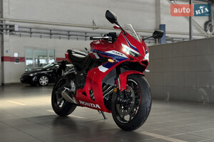 Honda CBR 650R 
