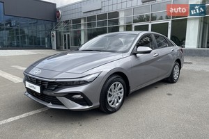 Hyundai Elantra 