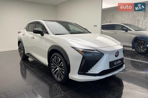 Lexus RZ 