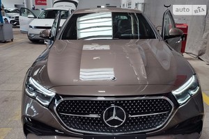 Mercedes-Benz E-Class 