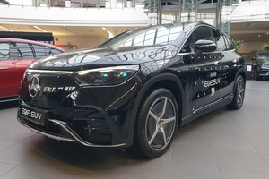 Mercedes-Benz EQE SUV 