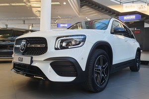 Mercedes-Benz GLB-Class 