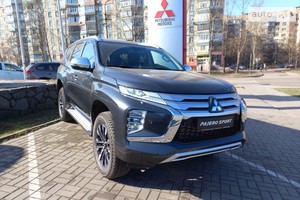 Mitsubishi Pajero Sport 