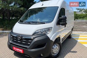 Opel Movano 
