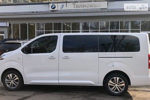 Peugeot Traveller 