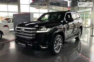 Toyota Land Cruiser 300 