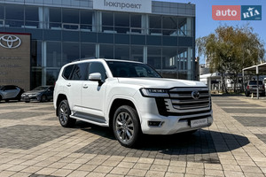 Toyota Land Cruiser 300 