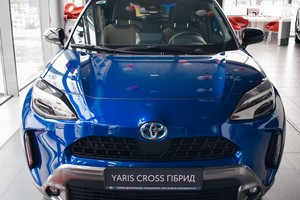 Toyota Yaris Cross 1.5 MHEV e-CVT (116 к.с.) Elegant