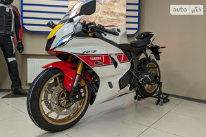 Yamaha YZF 