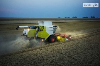 Claas Tucano