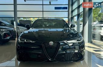 Alfa Romeo Giulia 2.0 MT (280 к.с.) 2025
