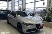 Alfa Romeo Giulia Base