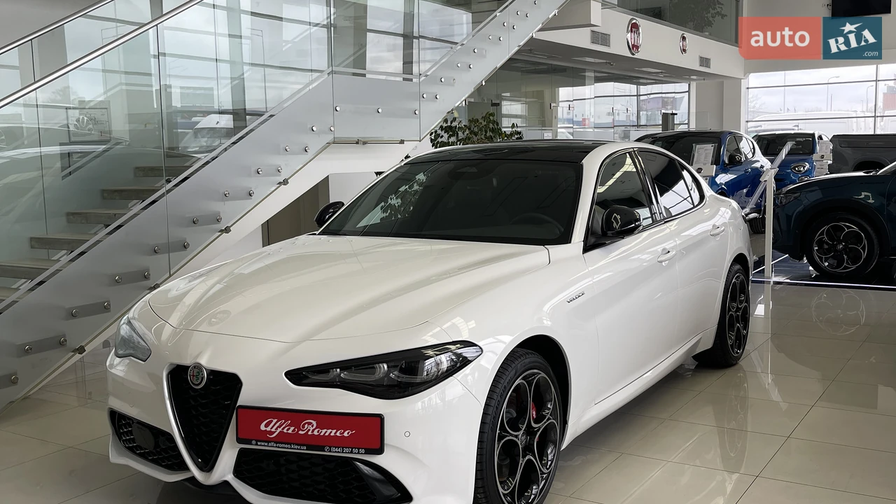 Alfa Romeo Giulia Base