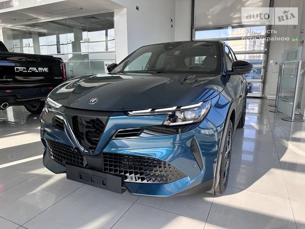 Alfa Romeo Junior 2025