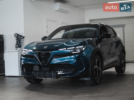Alfa Romeo Junior 2025