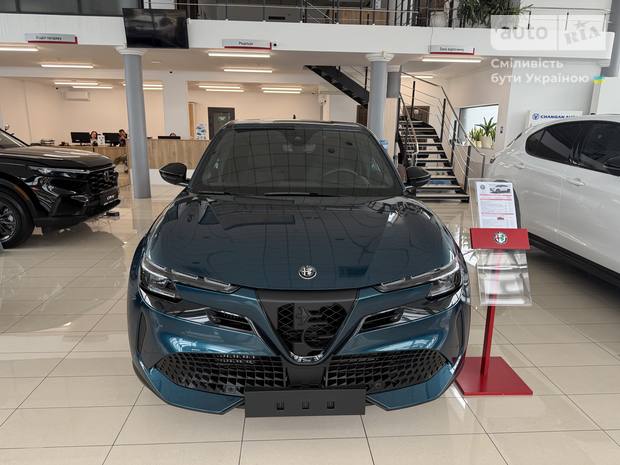Alfa Romeo Junior 2025