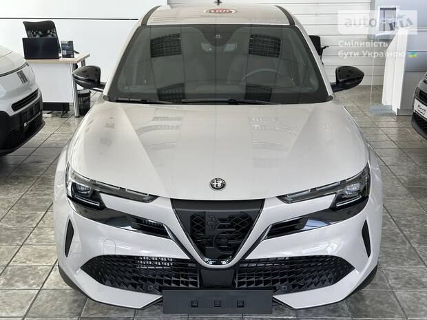 Alfa Romeo Junior 2025