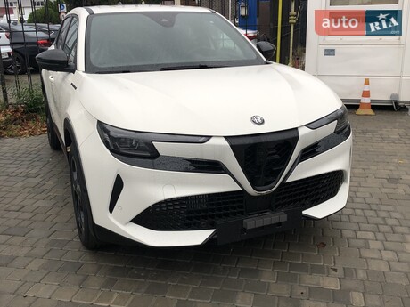 Alfa Romeo Junior 2025