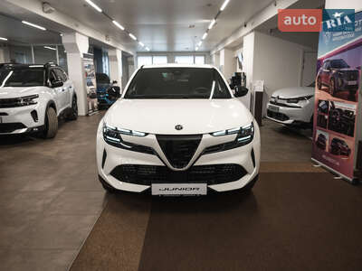 Alfa Romeo Junior 2025 Speciale