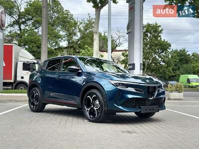 Alfa Romeo Junior 2025 Speciale