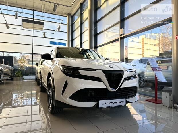 Alfa Romeo Junior 2025