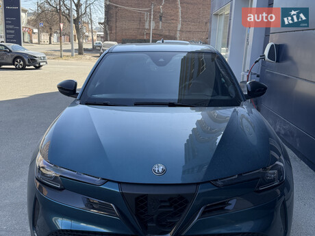 Alfa Romeo Junior 2024