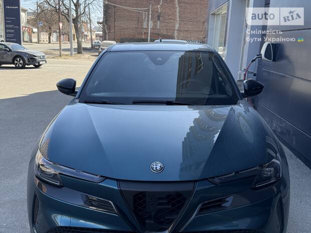 Кроссовер Alfa Romeo Junior 2024 в Харьков
