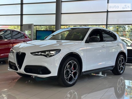 Alfa Romeo Stelvio 2023