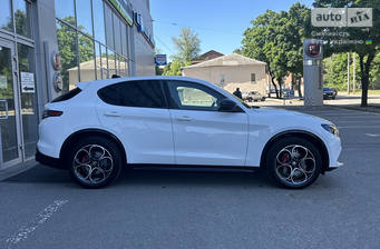 Alfa Romeo Stelvio 2024 Individual