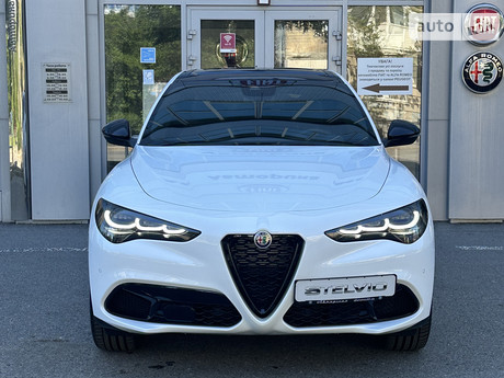 Alfa Romeo Stelvio 2024