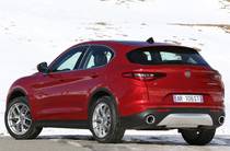 Alfa Romeo Stelvio Lounge Edition