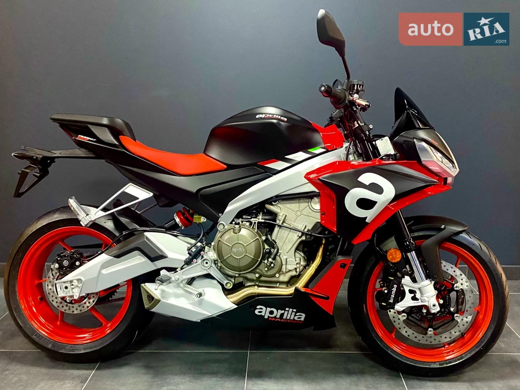 Aprilia Tuono Base