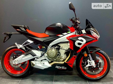 Aprilia Tuono 2023