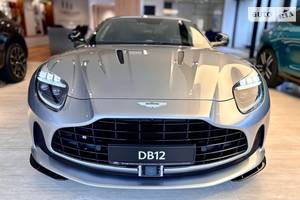 Aston Martin DB12 